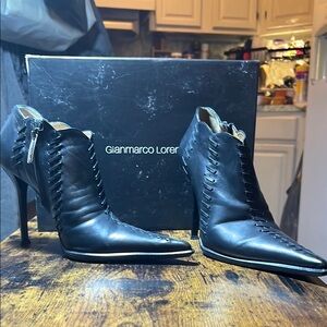 Gianmarco Lorenzi Black Heeled Boots size 35 with Victorian-Inspired Design